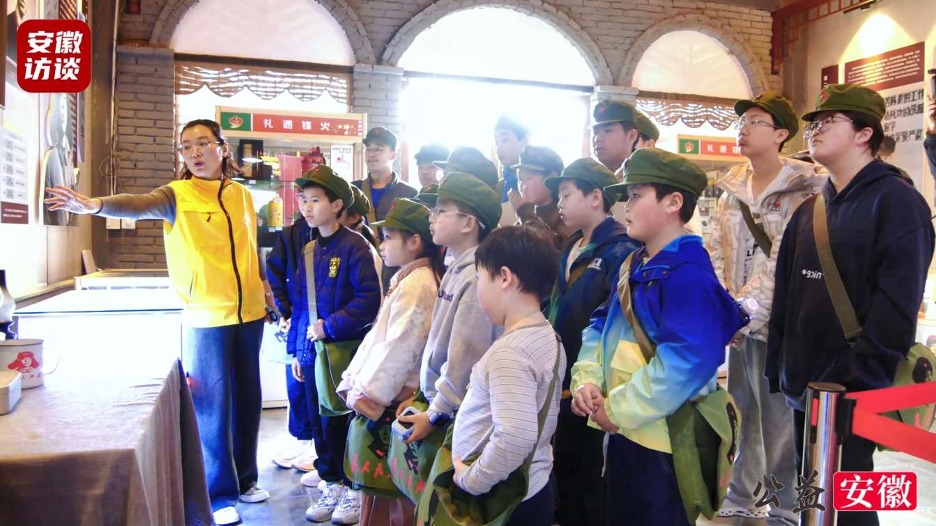 Compress_一上午，五个团队来到雷锋文化展览馆参观学[00_01_14][20250301-220707].jpg