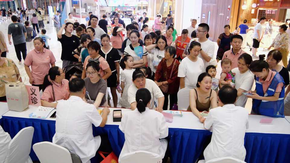 Compress_阳光志愿走进禹洲 便民服务温暖金阳———[00_01_15][20250806-133834].jpg