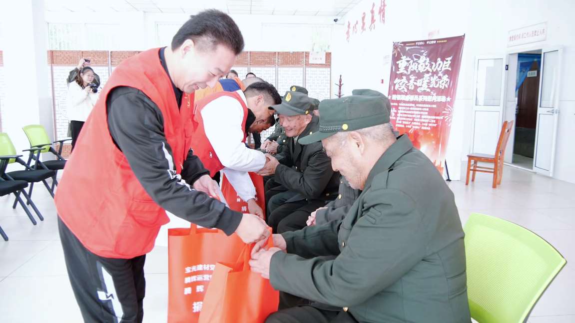 Compress_重阳敬功臣，饺香暖光荣-- 肥东县多方携[00_01_06][20251030-174616].jpg
