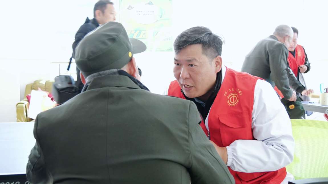 Compress_重阳敬功臣，饺香暖光荣-- 肥东县多方携[00_01_22][20251030-174647].jpg